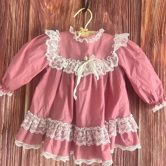 Vintage 1990’s Bryan Pink Baby Dress with White Lace size 18 month - Picture 8 of 9